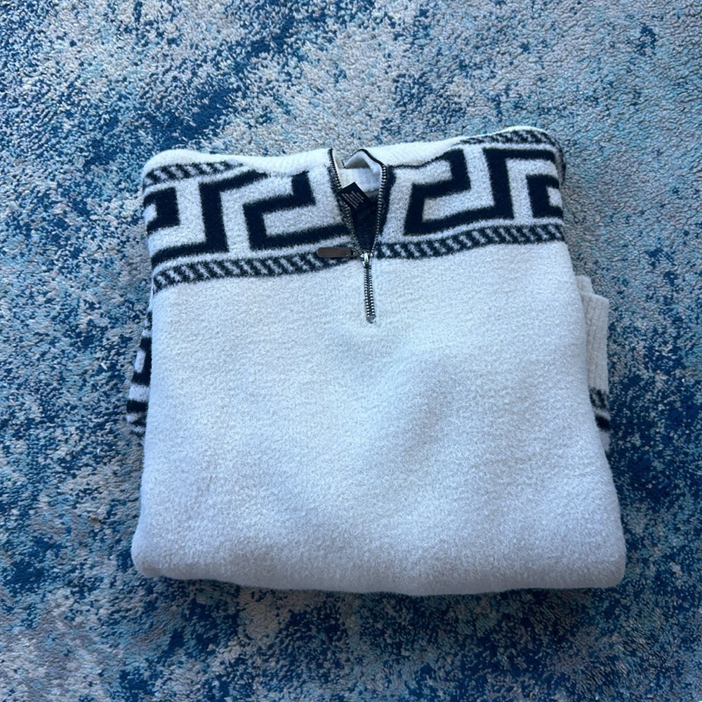 Cashmere aqua brand from Bloomingdale’s quarter zip sweater - Picture 3 of 3